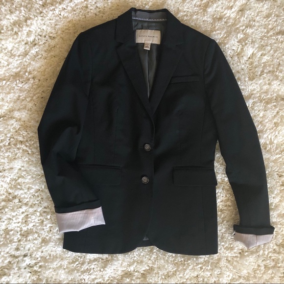 Banana Republic Jackets & Blazers - Banana Republic Classic Fit Black Wool Blazer